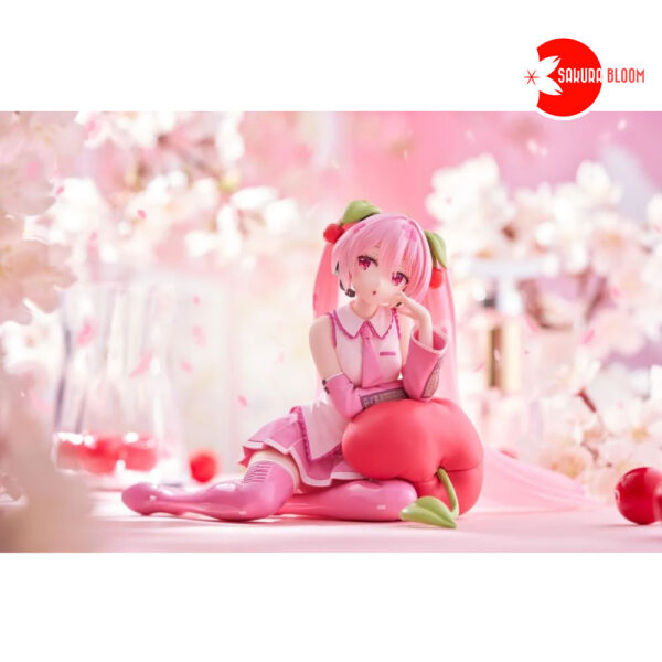 PREORDEN: Desktop Cute: Character Vocaloid Series: Sakura Miku - Cherry Cushion Ver - Image 2