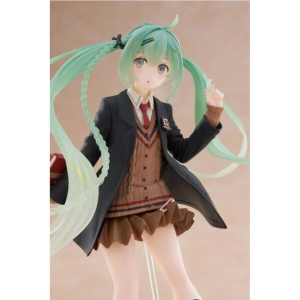 PREORDEN: Character Vocaloid Series: Hatsune Miku - Fashion Preppy Ver. - Image 6