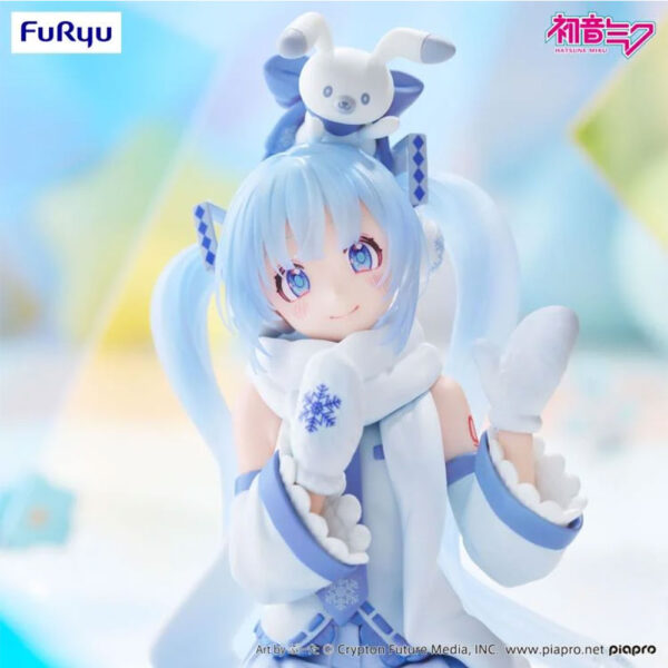 PREORDEN: Noodle Stopper: Vocaloid Hatsune Miku: Snow Miku - Sky Town 10th Ver - Image 5
