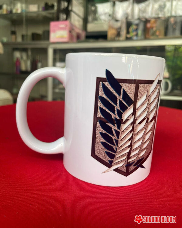 Taza Decorada Shingeki No Kyojin - Escudos de Tropa