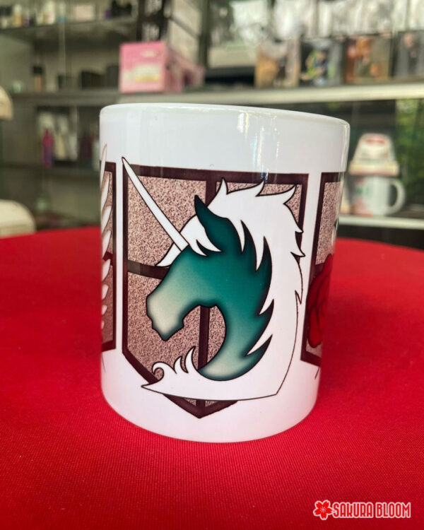 Taza Decorada Shingeki No Kyojin - Escudos de Tropa - Image 2