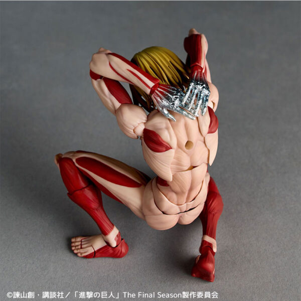 PREORDEN: Revoltech Amazing Yamaguchi Shingeki No Kyojin: Female Titan - Image 3