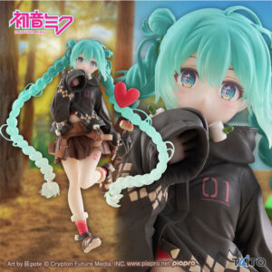 PREORDEN: Character Vocaloid Series: Hatsune Miku Fashion Figure: Outdoors