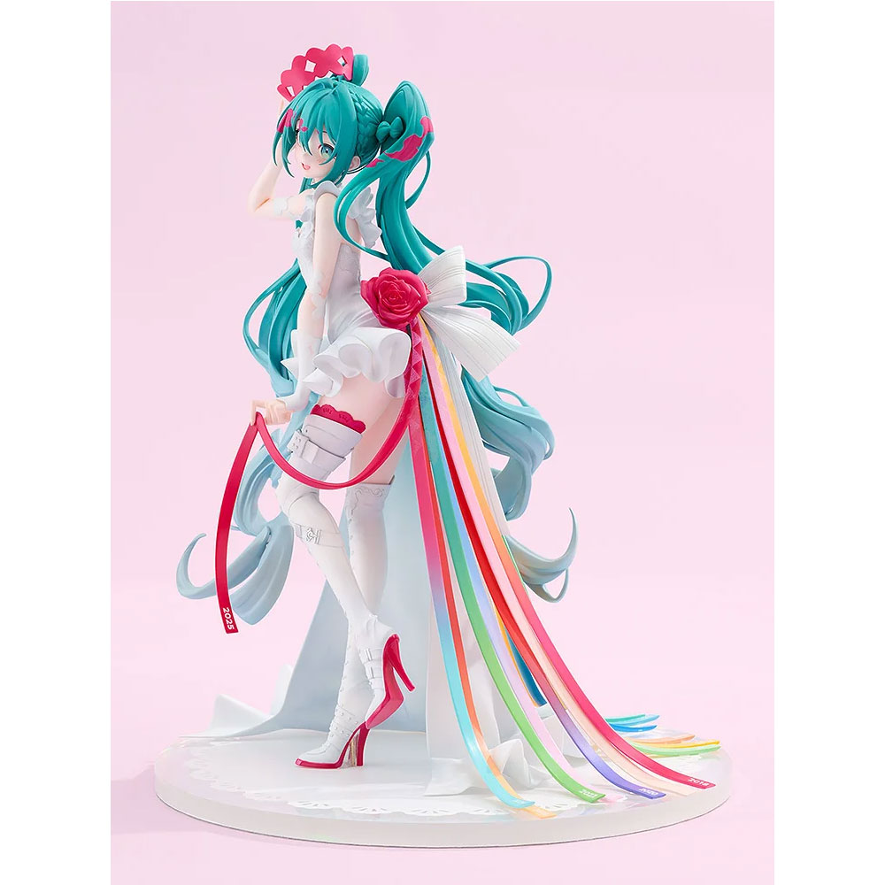 PREORDEN: Good Smile Collection: Character Vocaloid Series: Racing Miku: 15th "Rhapsody" 2010-2025 - Image 9